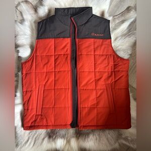 NEW Men’s Ariat Vest
